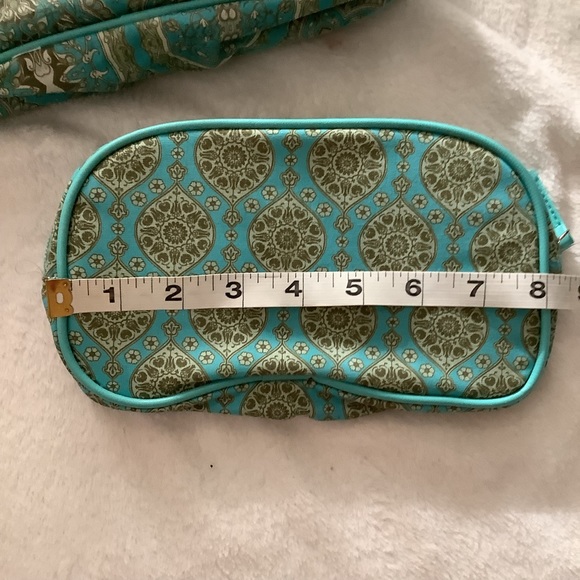 NWOT Make Up Case Set - Picture 8 of 8